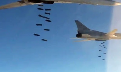 Rusya Savunma Bakanlığı, Rus Tu-22M3 tipi uzun menzilli bombardıman uçaklarının Suriye'nin Deyr ez Zor kentine bağlı Ebu Kemal yakınında bulunan IŞİD mevzilerini bombaladığını duyurdu.
