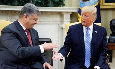 -Rusya Savunma Komitesi Başkanı Vladimir Şamanov, ABD’nin Kiev’e siber savaş gereçleri ve saldırı silahları sevk etmesinin Ukrayna’daki durumu patlama noktasına getireceğini kaydetti. 
